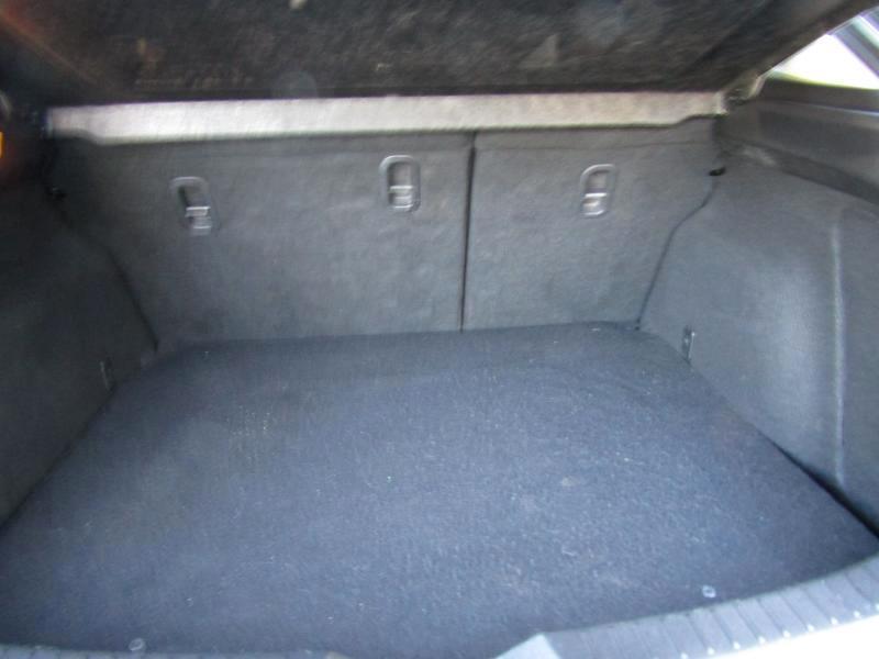 Mazda MAZDA3 i Sport AT 5-Door 2014