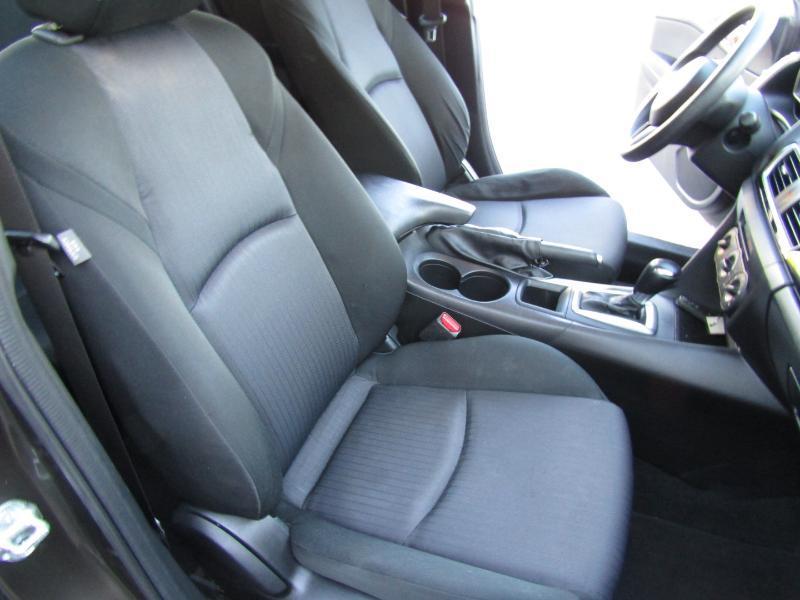 Mazda MAZDA3 i Sport AT 5-Door 2014