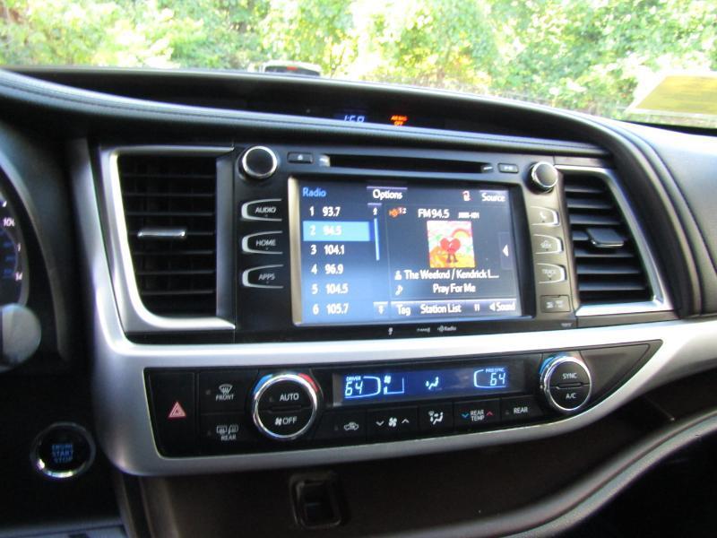 Toyota Highlander XLE AWD V6 2016