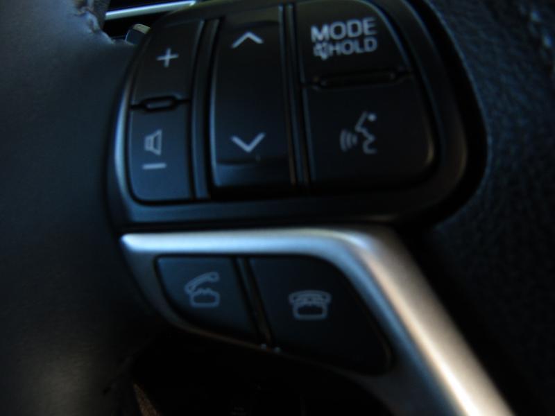 Toyota Highlander XLE AWD V6 2016