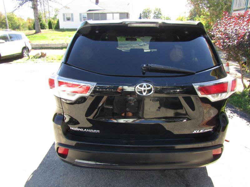 Toyota Highlander XLE AWD V6 2016