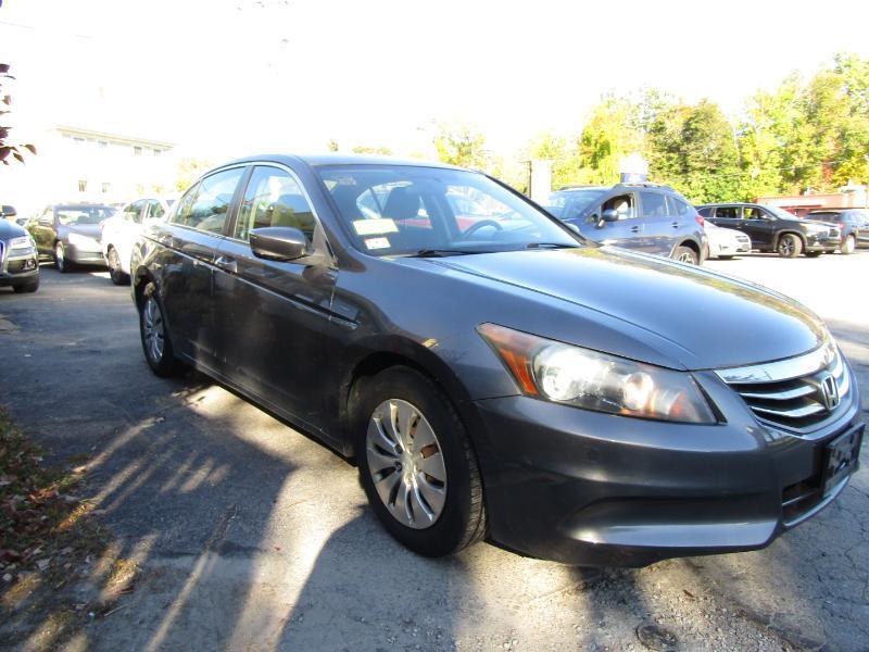 Honda Accord LX sedan AT 2011