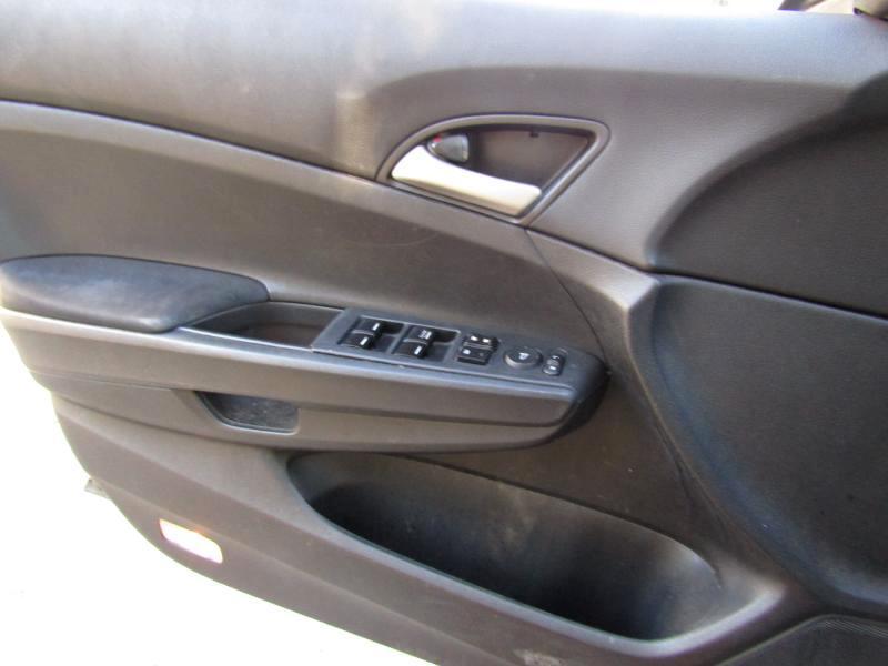 Honda Accord LX sedan AT 2011