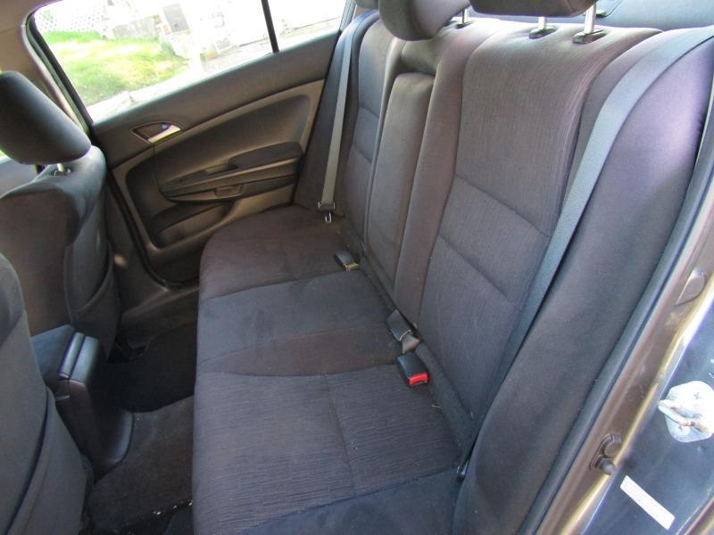 Honda Accord LX sedan AT 2011