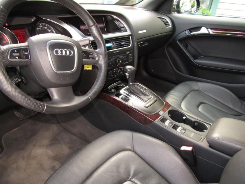 Audi A5 Cabriolet 2.0T quattro Tiptronic 2011