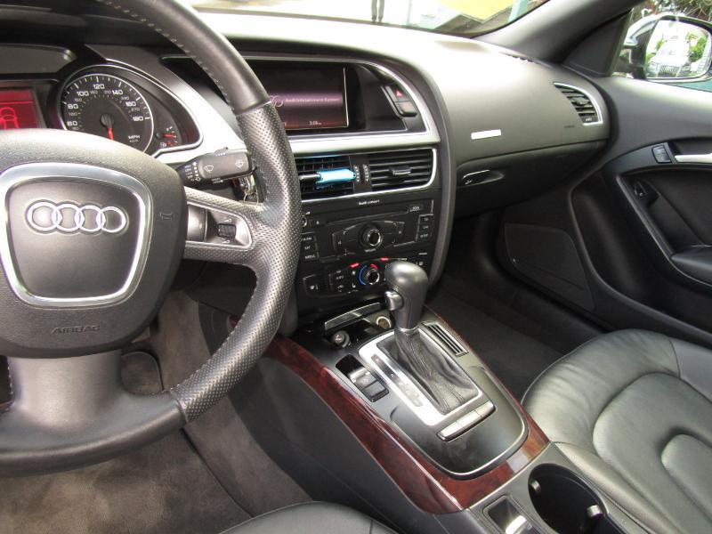 Audi A5 Cabriolet 2.0T quattro Tiptronic 2011