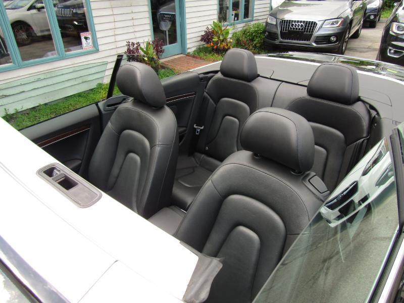 Audi A5 Cabriolet 2.0T quattro Tiptronic 2011