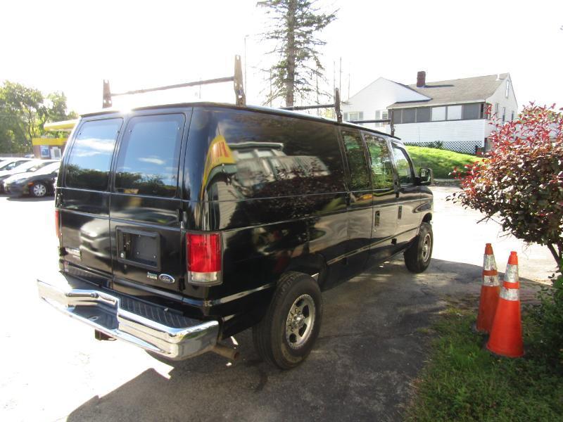 Ford Econoline E-250 2014