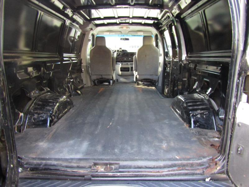 Ford Econoline E-250 2014