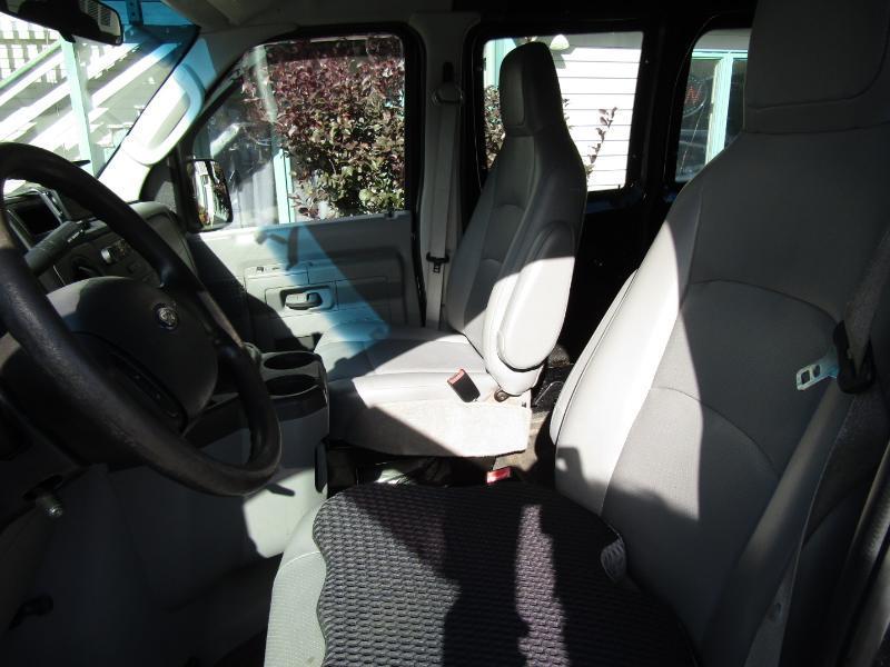 Ford Econoline E-250 2014