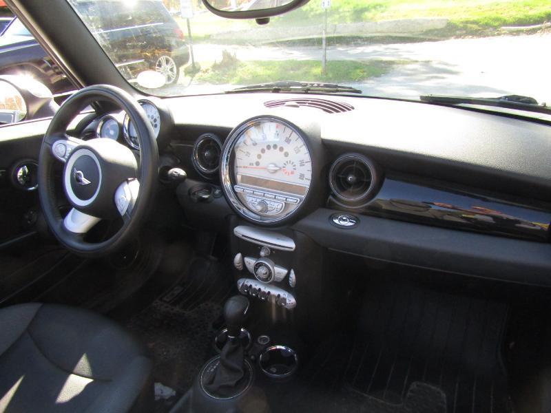 MINI Cooper Convertible 2010