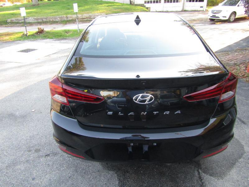 Hyundai Elantra GLS Auto 2020