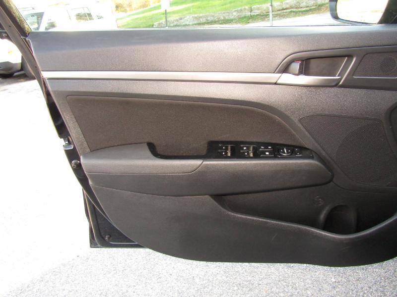 Hyundai Elantra GLS Auto 2020