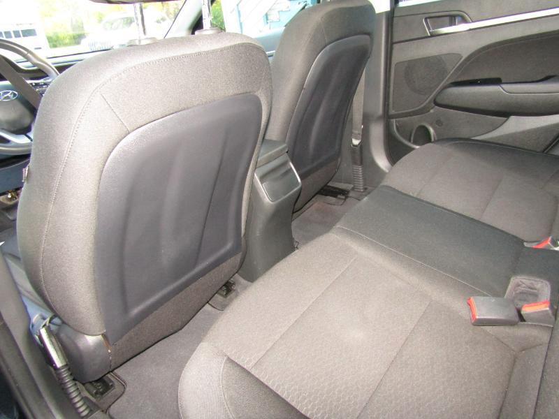 Hyundai Elantra GLS Auto 2020