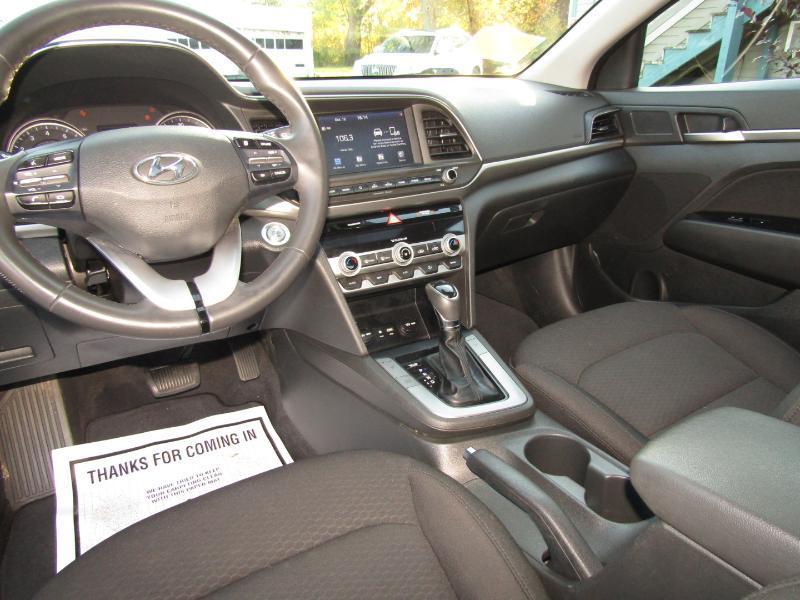 Hyundai Elantra GLS Auto 2020