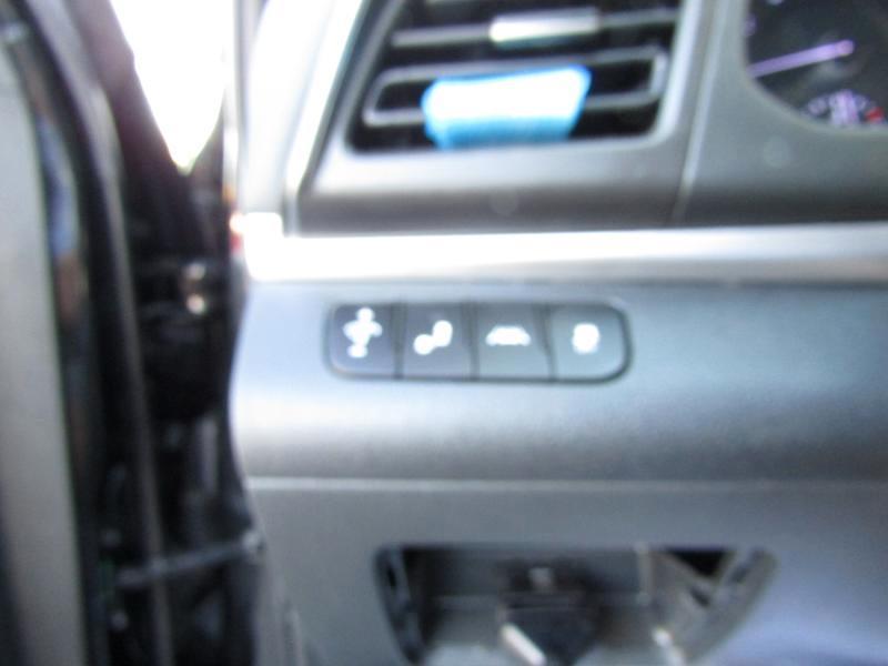 Hyundai Elantra GLS Auto 2020
