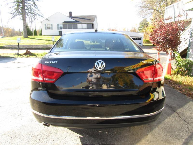 Volkswagen Passat 2.0L TDI SEL Premium 2013
