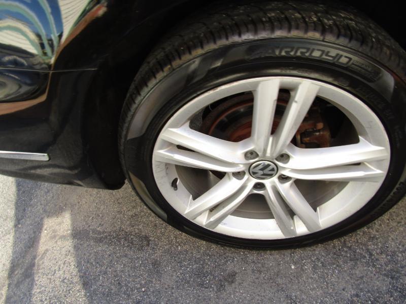 Volkswagen Passat 2.0L TDI SEL Premium 2013