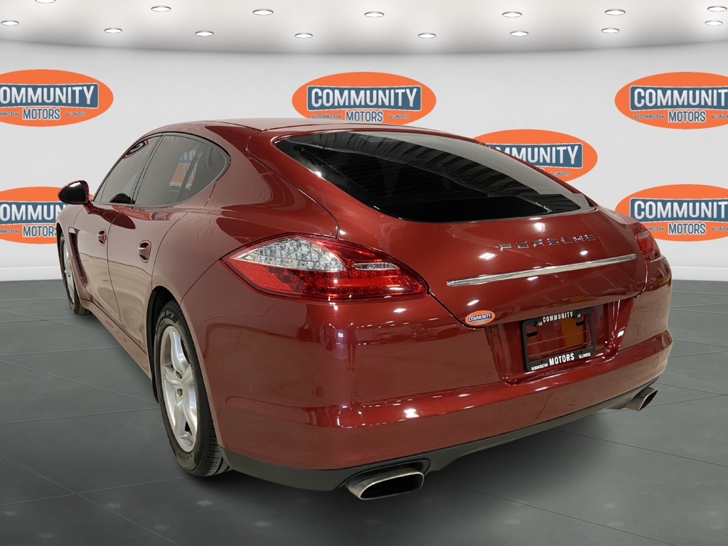Porsche Panamera  2011 Porsche Panamera  2011