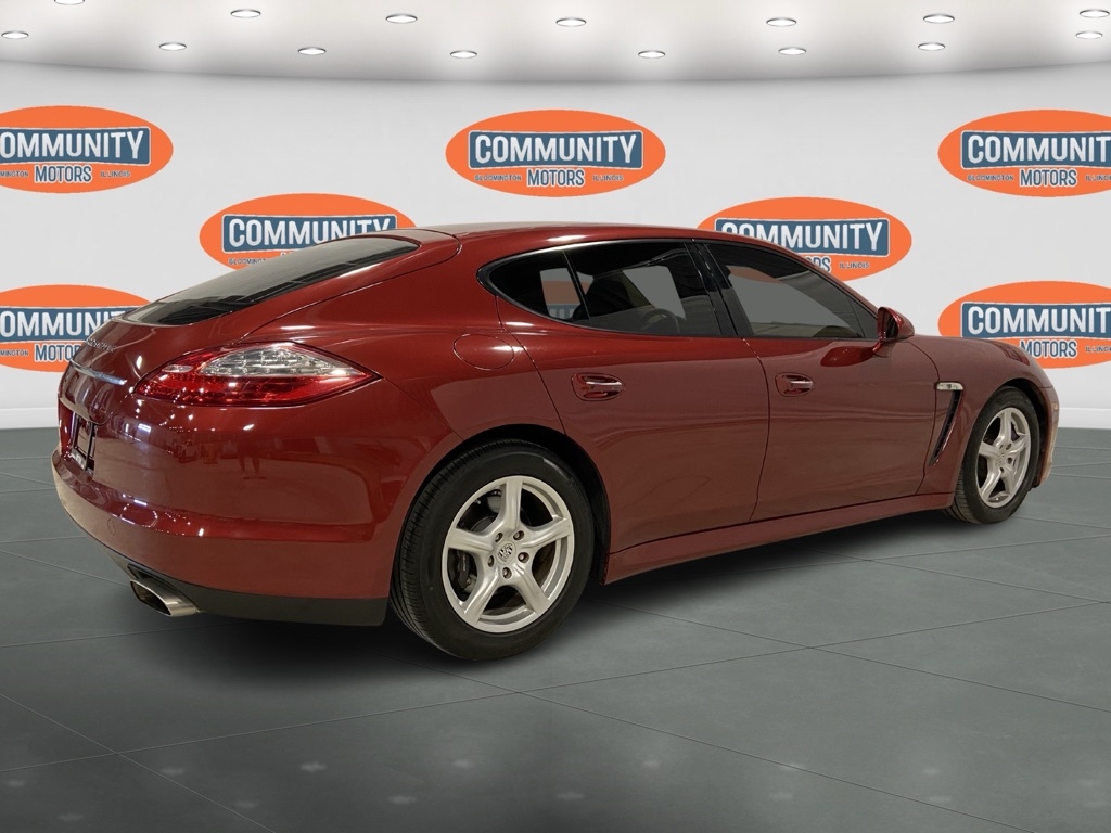 Porsche Panamera  2011 Porsche Panamera  2011