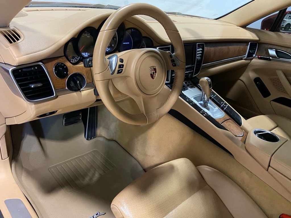 Porsche Panamera  2011 Porsche Panamera  2011