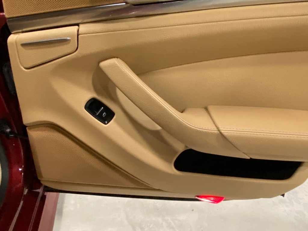Porsche Panamera  2011 Porsche Panamera  2011