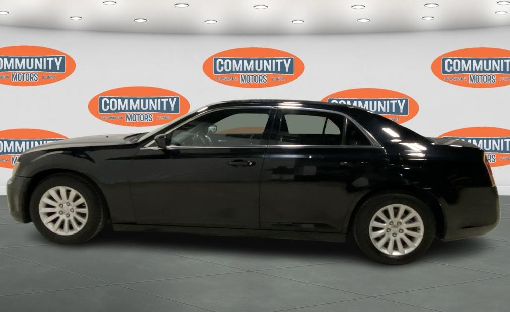 2013 Chrysler 300 Base Limited photo 3