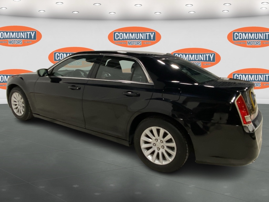 2013 Chrysler 300 Base Limited photo 4