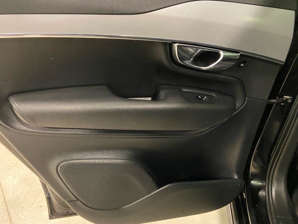 Volvo XC90  2017 Volvo XC90  2017