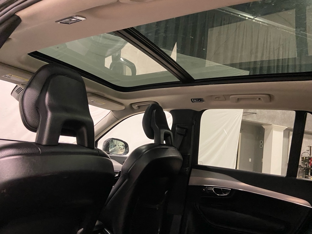 Volvo XC90  2017 Volvo XC90  2017