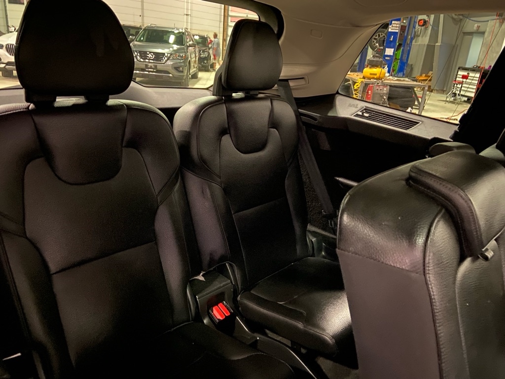 Volvo XC90  2017 Volvo XC90  2017