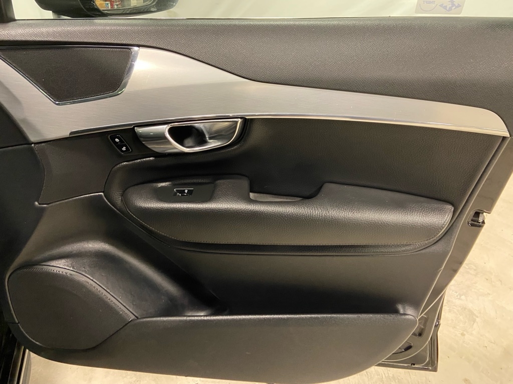 Volvo XC90  2017 Volvo XC90  2017