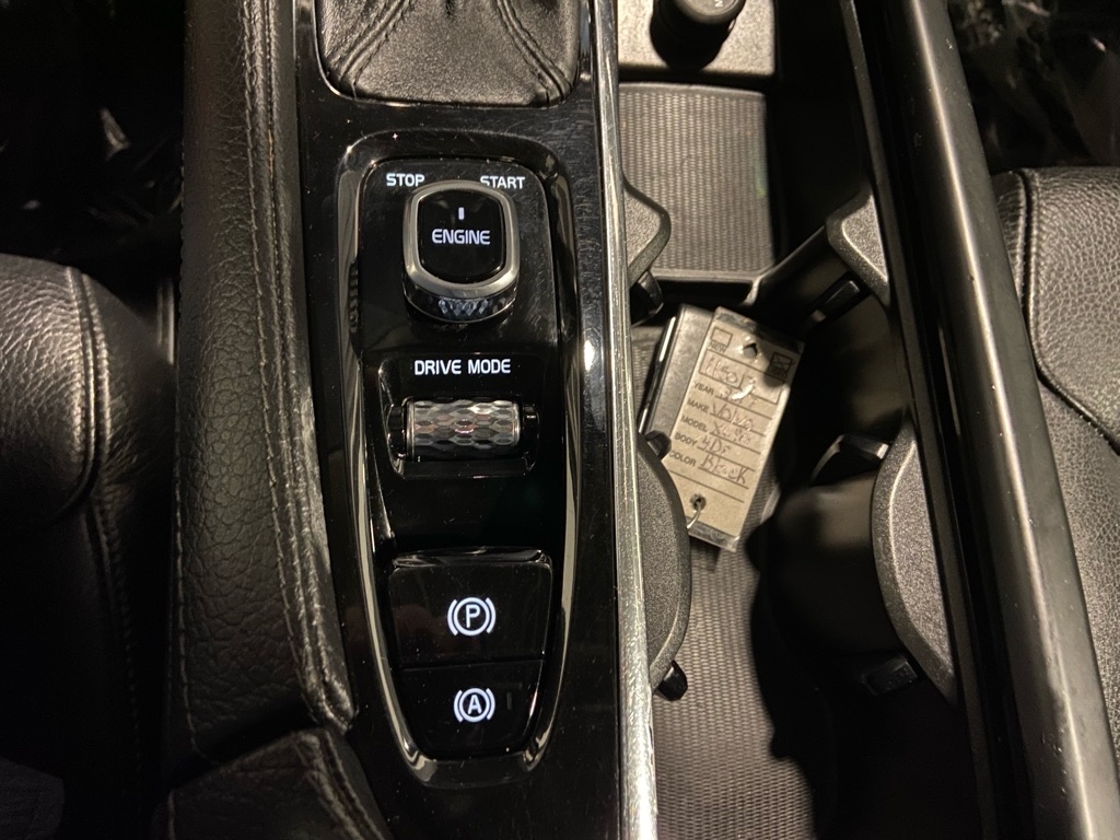 Volvo XC90  2017 Volvo XC90  2017