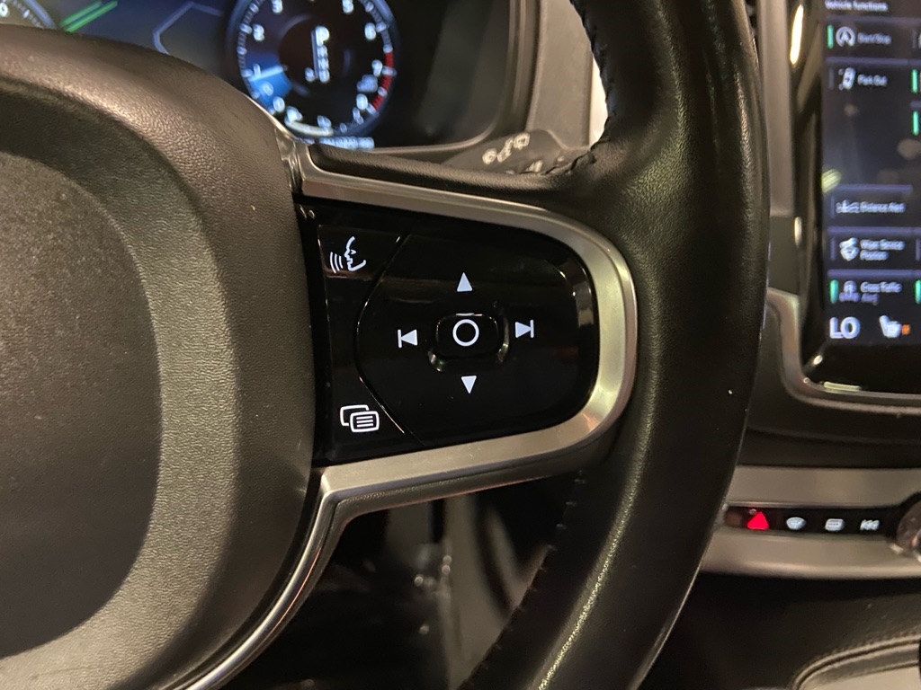 Volvo XC90  2017 Volvo XC90  2017