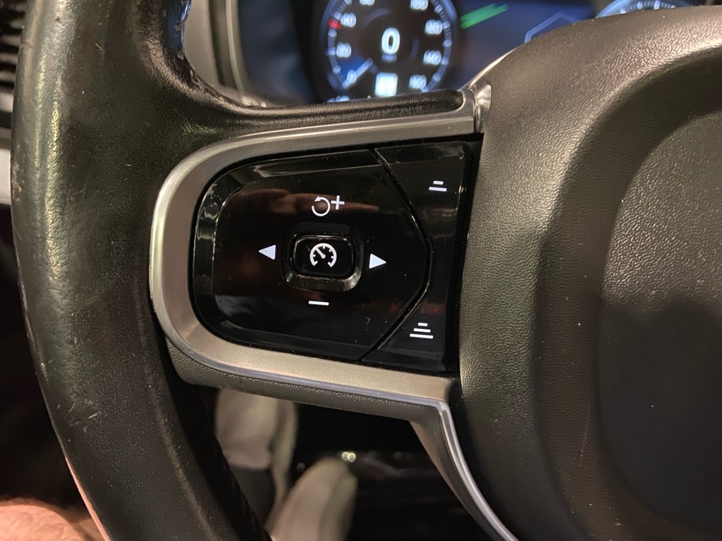 Volvo XC90  2017 Volvo XC90  2017