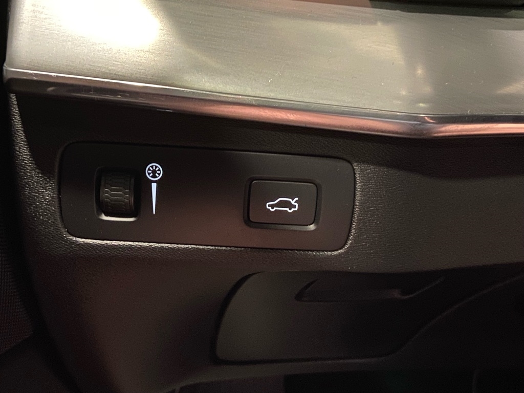 Volvo XC90  2017 Volvo XC90  2017