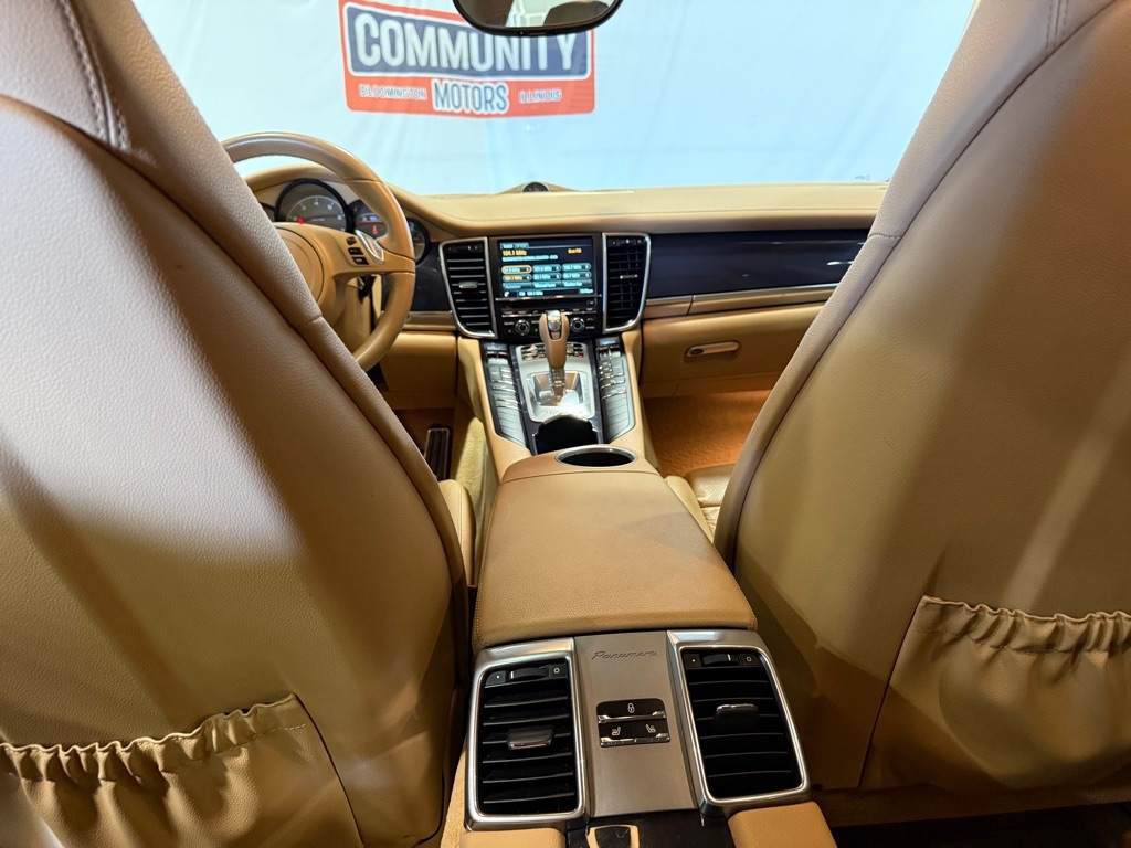 Porsche Panamera  2014 Porsche Panamera  2014