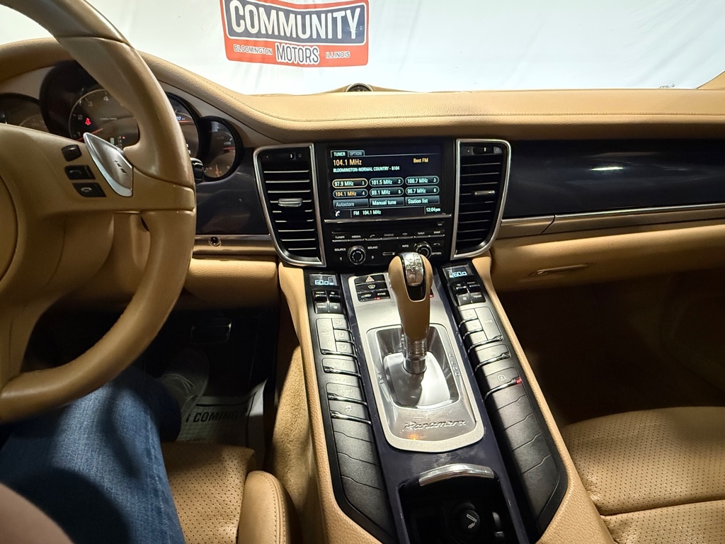 Porsche Panamera  2014 Porsche Panamera  2014