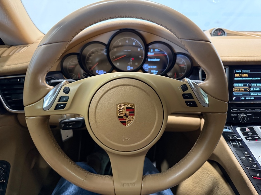 Porsche Panamera  2014 Porsche Panamera  2014