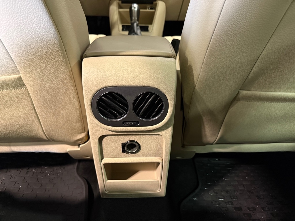 Volkswagen Tiguan  2012 Volkswagen Tiguan  2012