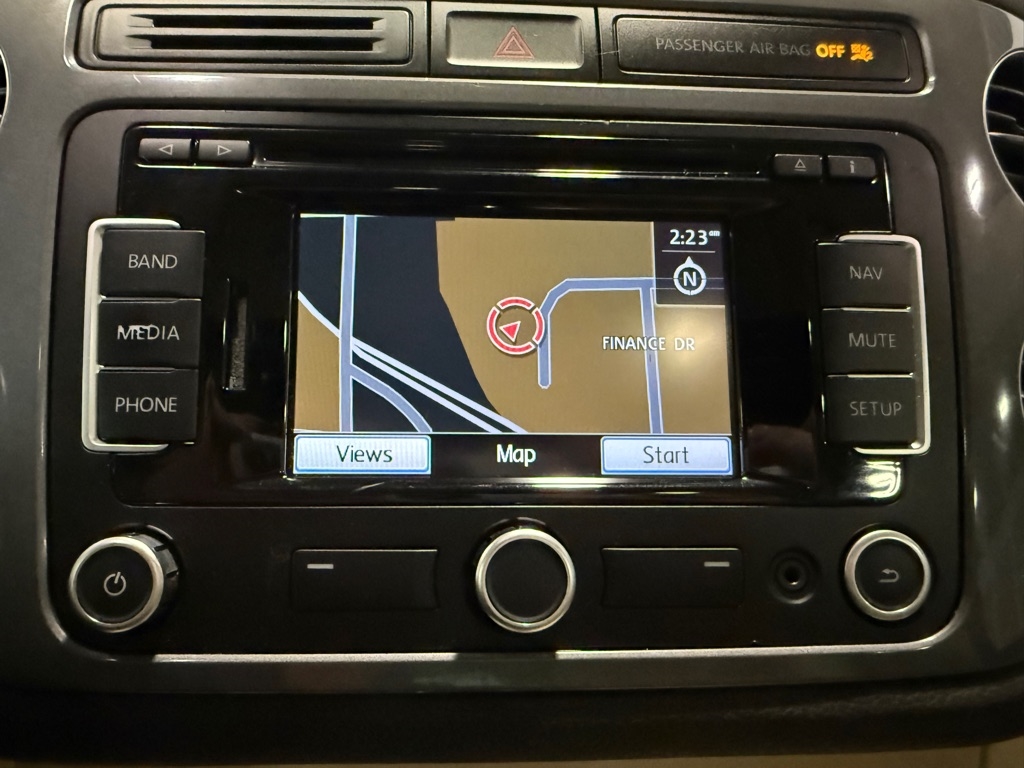 Volkswagen Tiguan  2012 Volkswagen Tiguan  2012