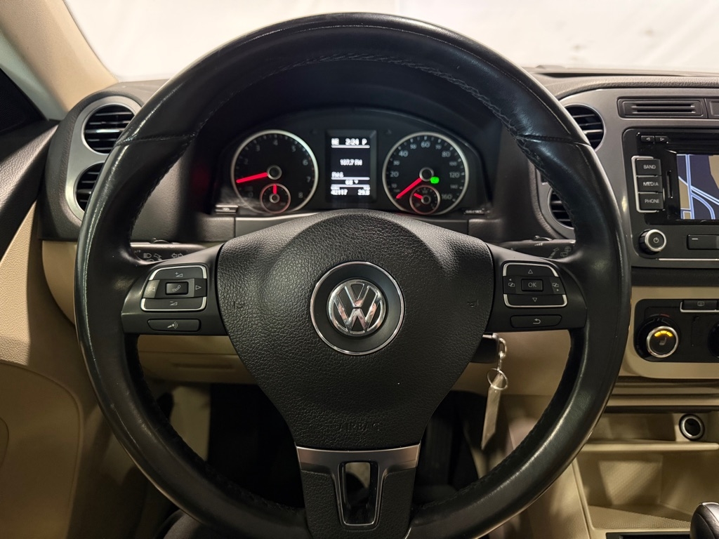 Volkswagen Tiguan  2012 Volkswagen Tiguan  2012