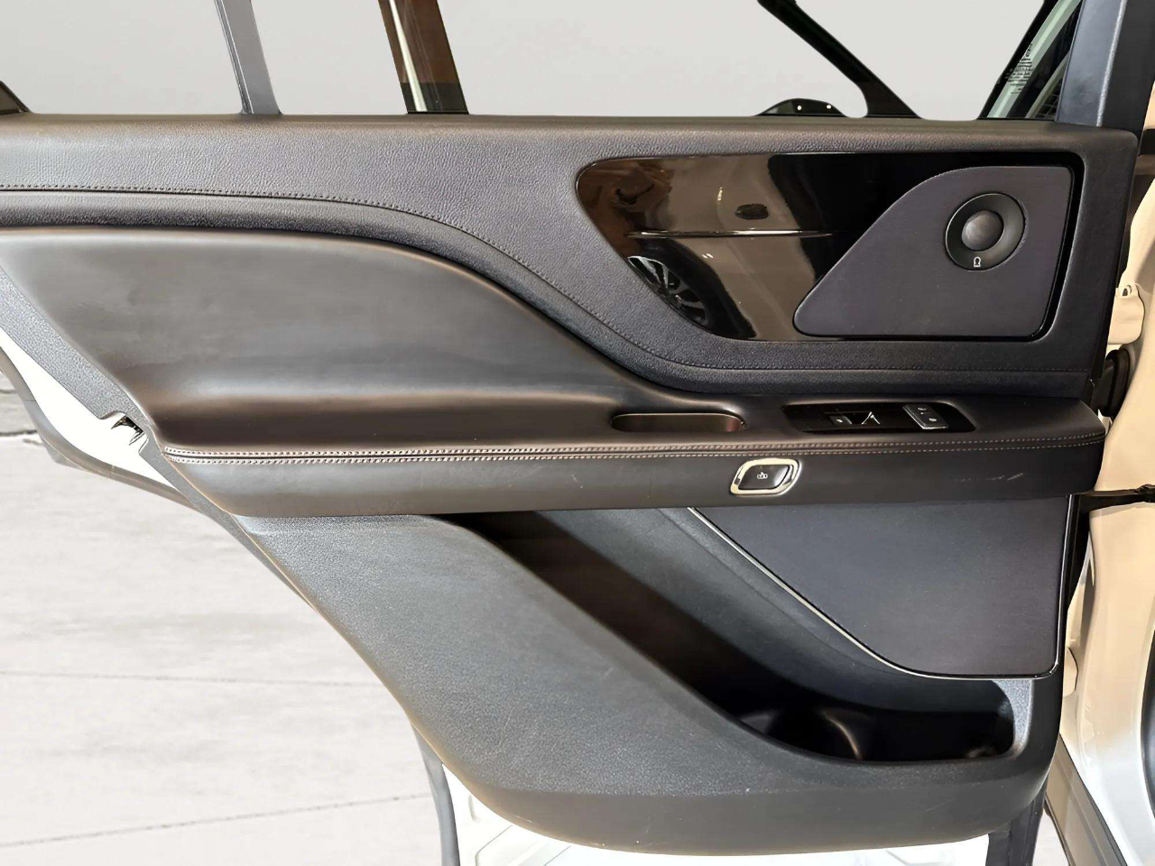 Lincoln Aviator  2023