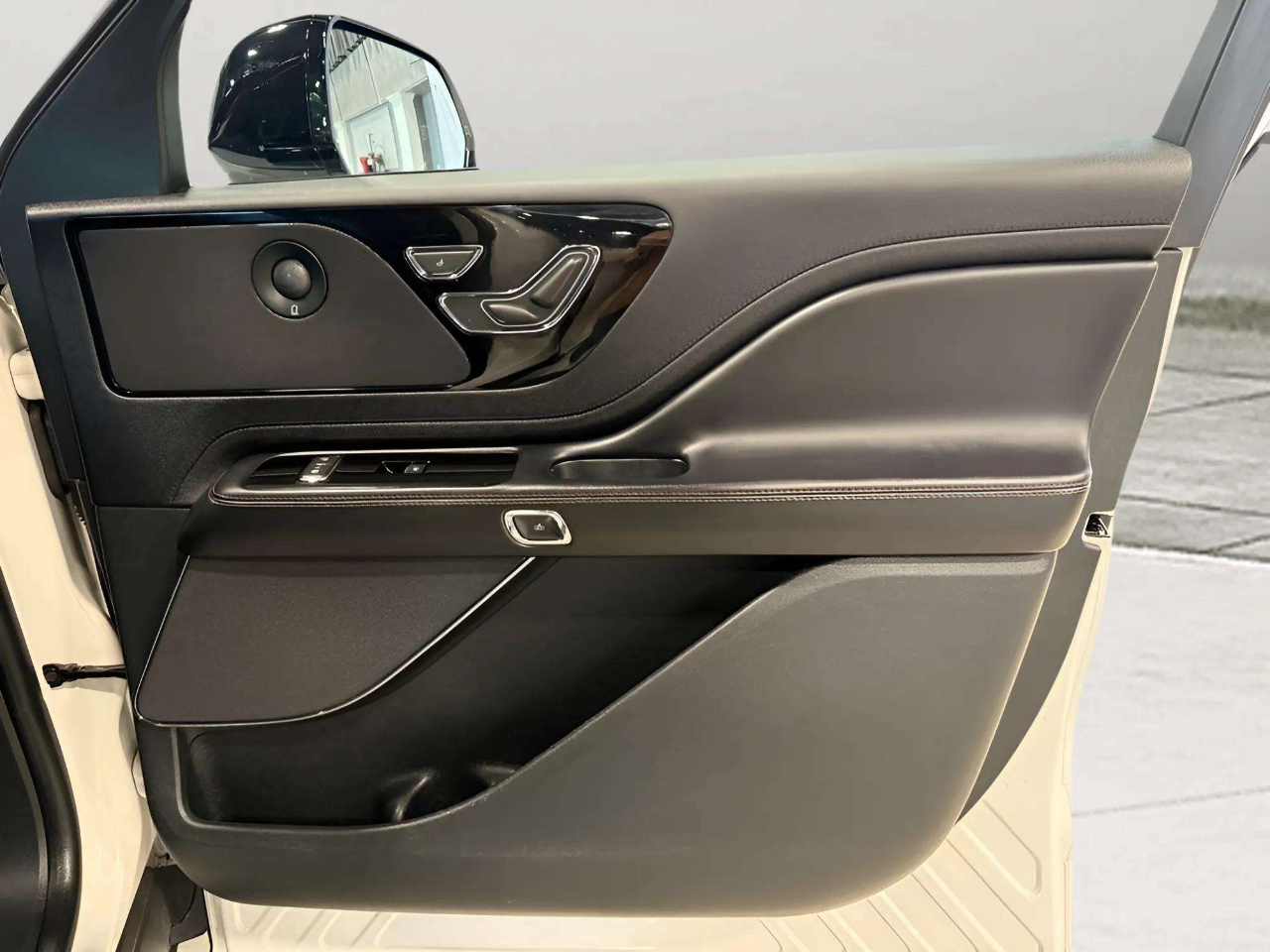 Lincoln Aviator  2023