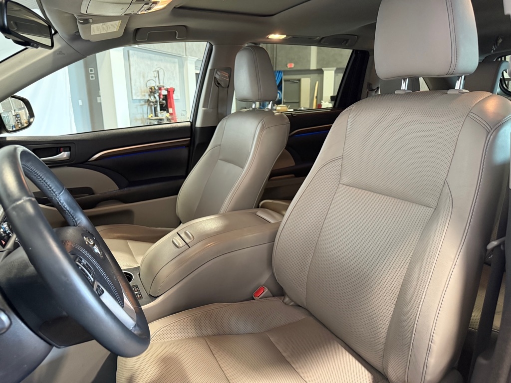 Toyota Highlander  2016 Toyota Highlander  2016