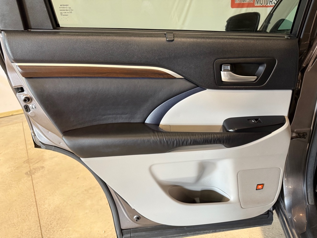 Toyota Highlander  2016 Toyota Highlander  2016