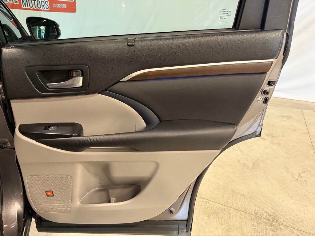 Toyota Highlander  2016 Toyota Highlander  2016