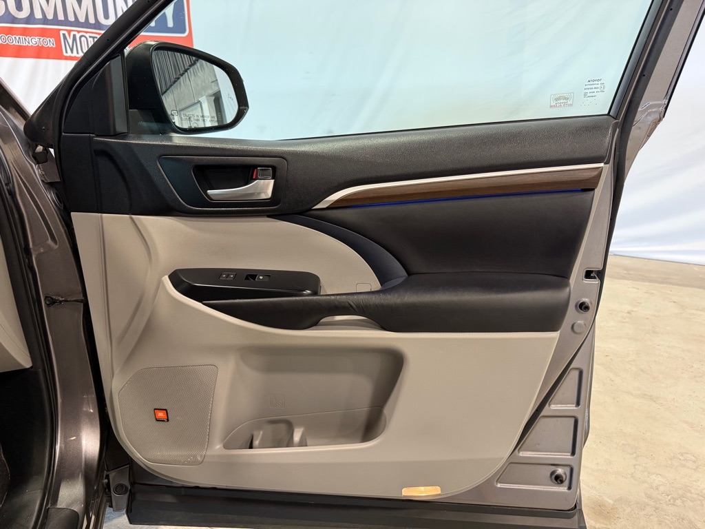 Toyota Highlander  2016 Toyota Highlander  2016