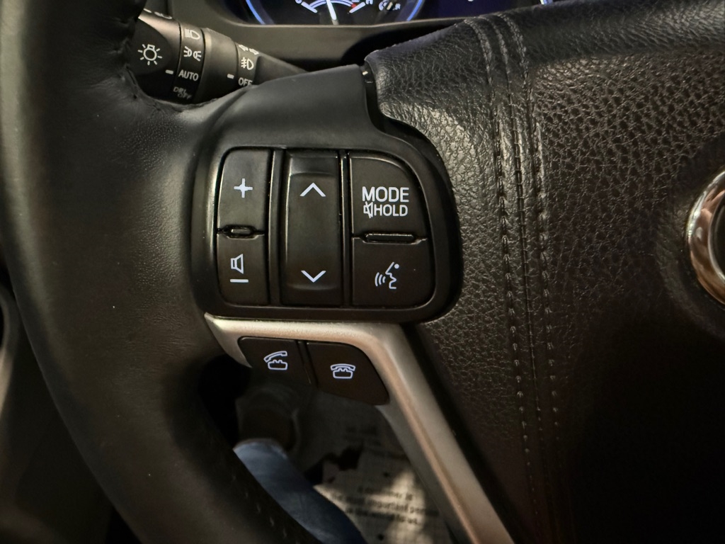 Toyota Highlander  2016 Toyota Highlander  2016