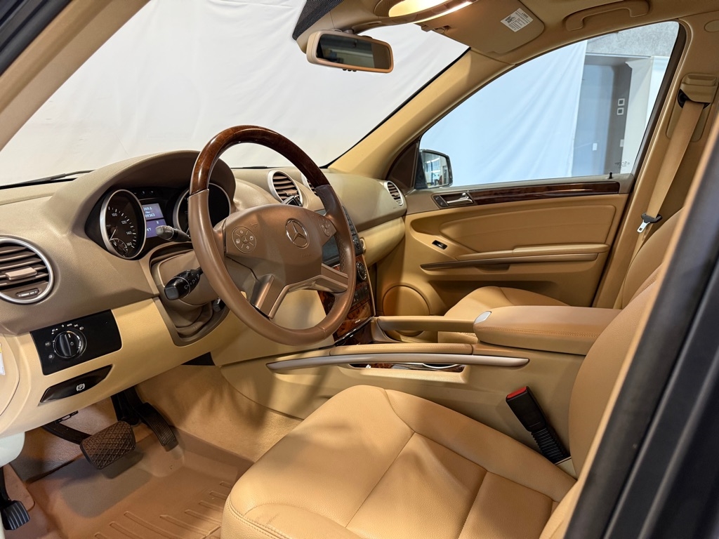 Mercedes-Benz M-Class  2011 Mercedes-Benz M-Class  2011